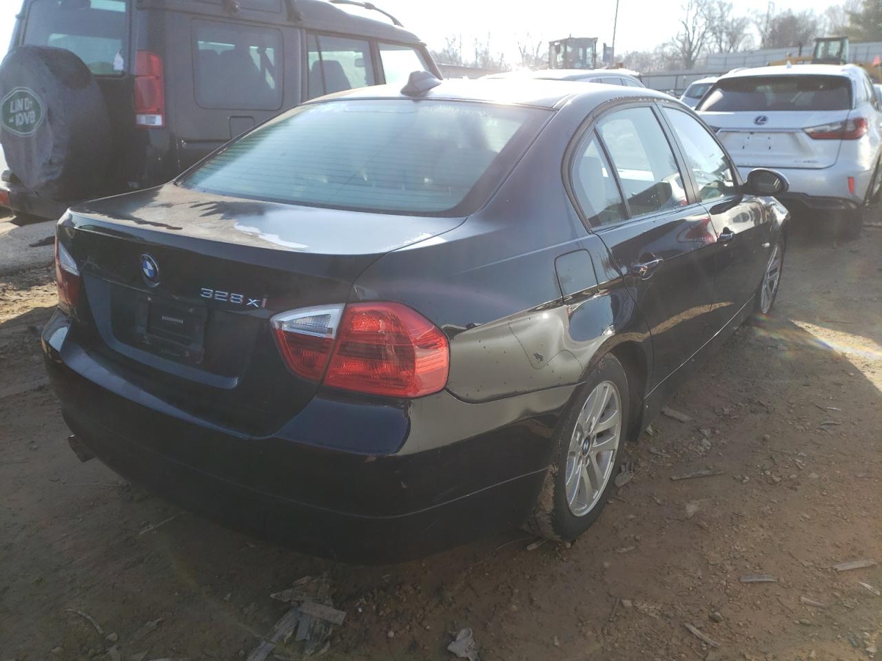 Photo 4 from auction – 2007 BMW 328 XI with VIN WBAVC93517KX56196