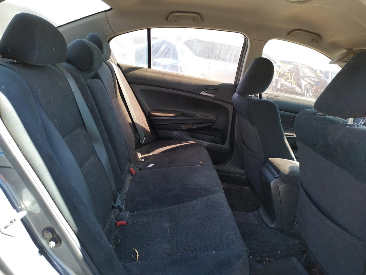 Photo 6 from auction – 2011 HONDA ACCORD LXP with VIN 1HGCP2F45BA110376