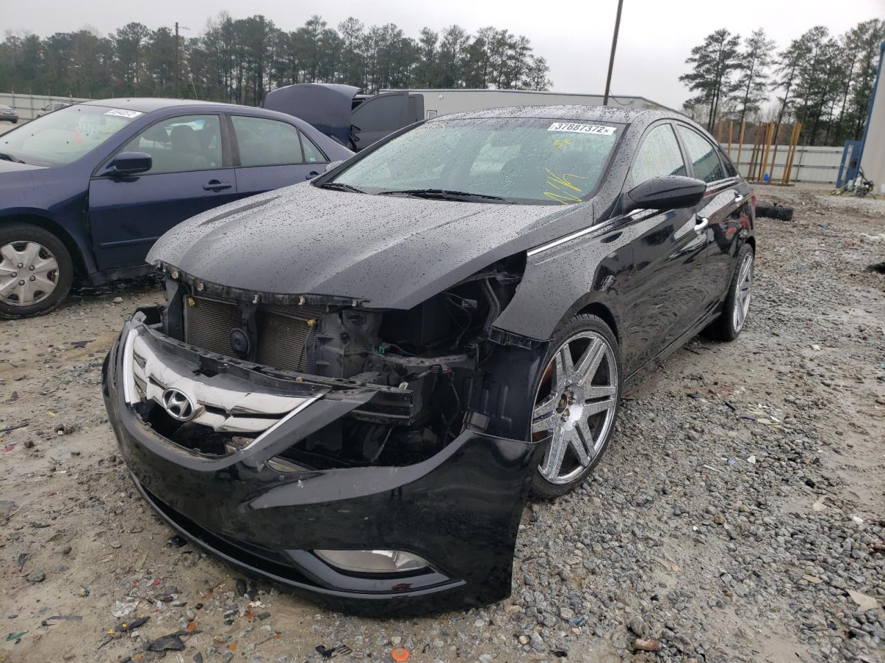 Photo 2 from auction – 2011 HYUNDAI SONATA SE with VIN 5NPEC4AC8BH064970