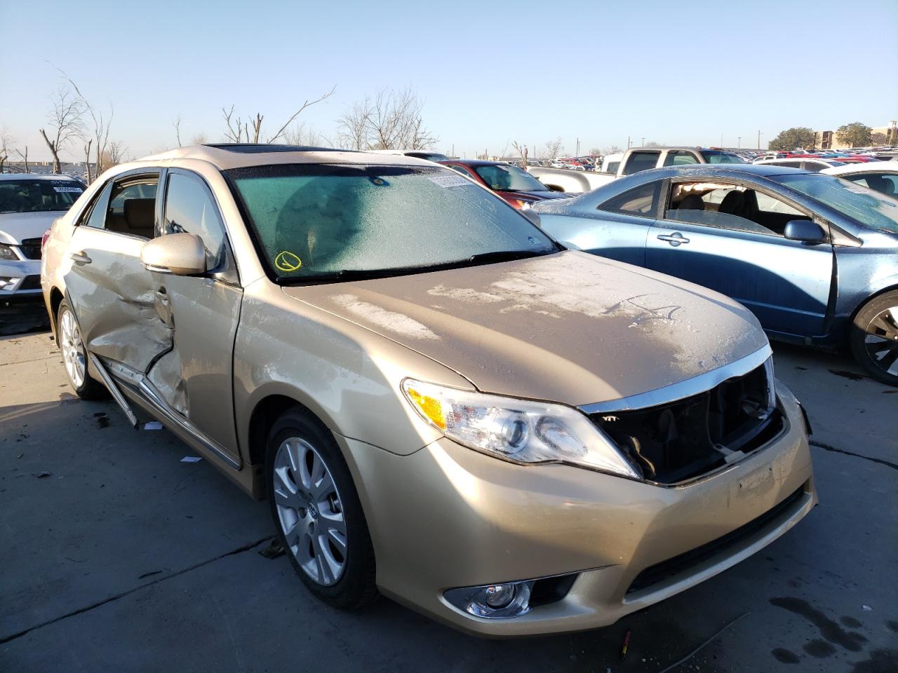 TOYOTA AVALON BAS 2011 with VIN 4T1BK3DB0BU424673 - Photo from auction