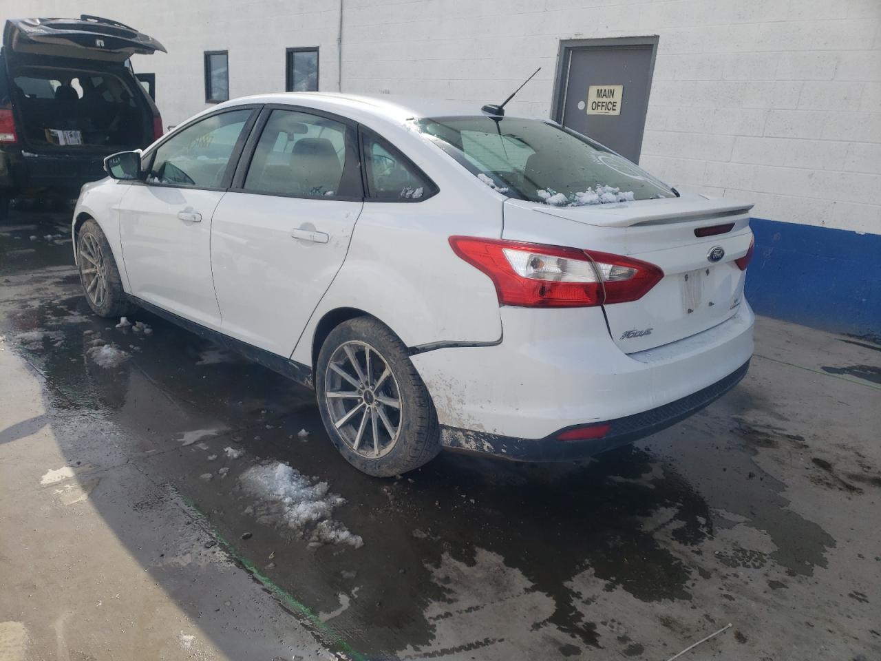 Photo 3 from auction – 2013 FORD FOCUS SE with VIN 1FADP3F23DL266372