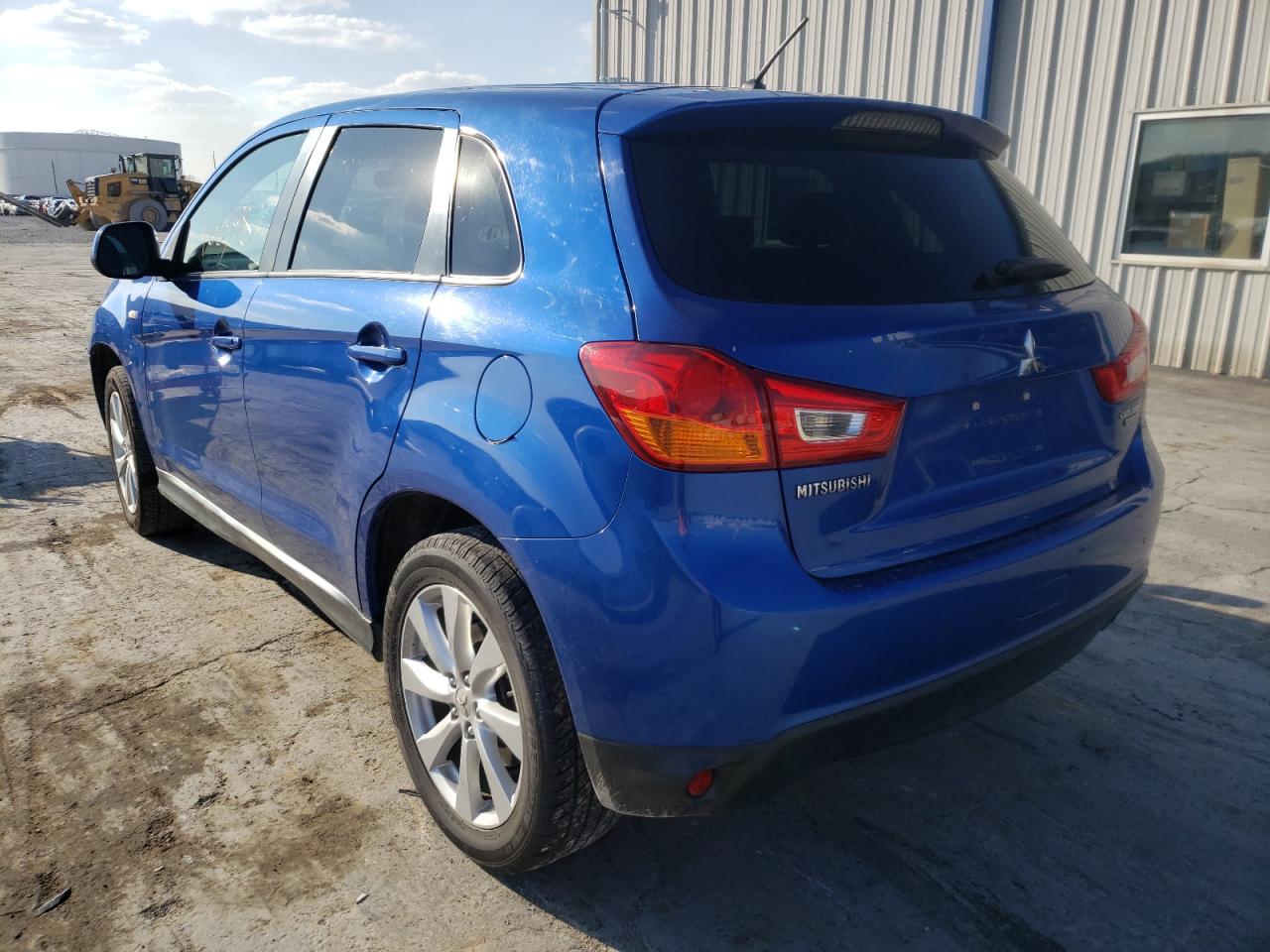 Photo 3 from auction – 2015 MITSUBISHI OUTLANDER with VIN 4A4AP3AU7FE014906