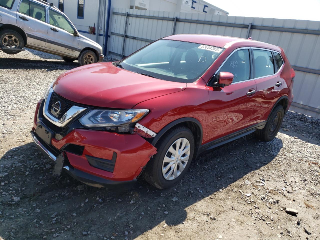 Photo 2 from auction – 2017 NISSAN ROGUE SV with VIN 5N1AT2MV3HC876211