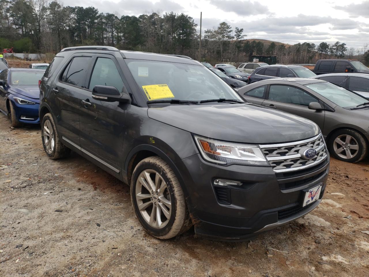 FORD EXPLORER X 2018 with VIN 1FM5K7D81JGB74625 - Photo from auction