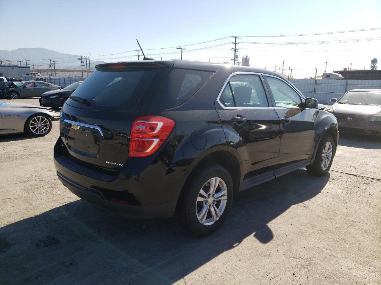 Photo 4 from auction – 2016 CHEVROLET EQUINOX LS with VIN 2GNFLEEK2G6310135