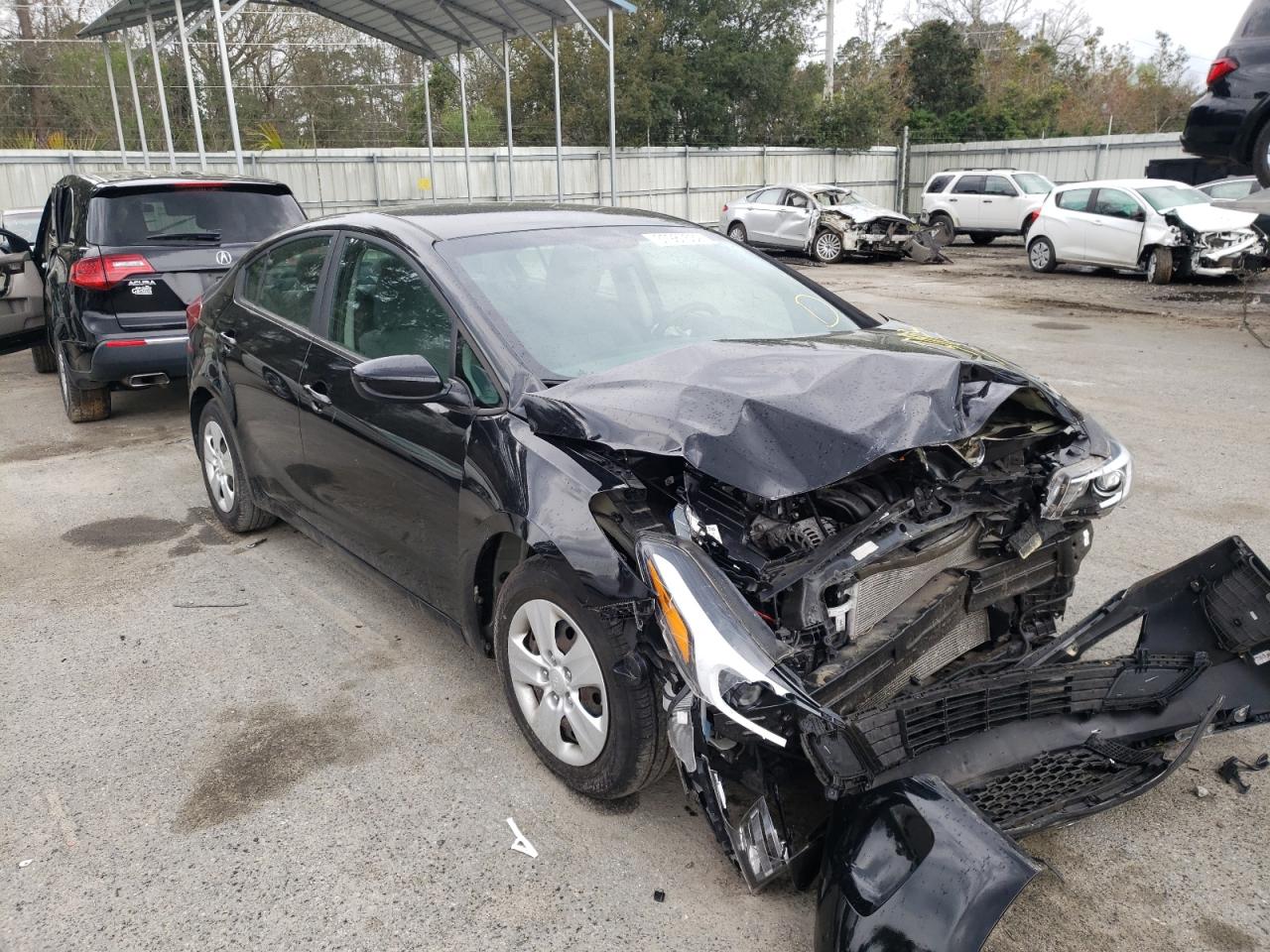 KIA FORTE LX 2018 with VIN 3KPFK4A7XJE168230 - Photo from auction