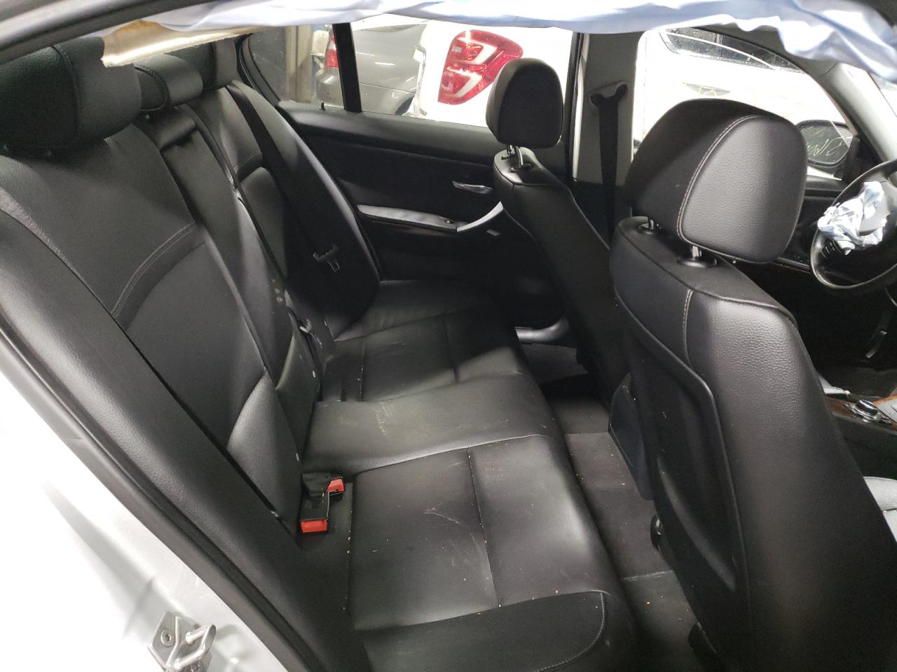 Photo 6 from auction – 2011 BMW 328 XI SUL with VIN WBAPK5C57BF122817