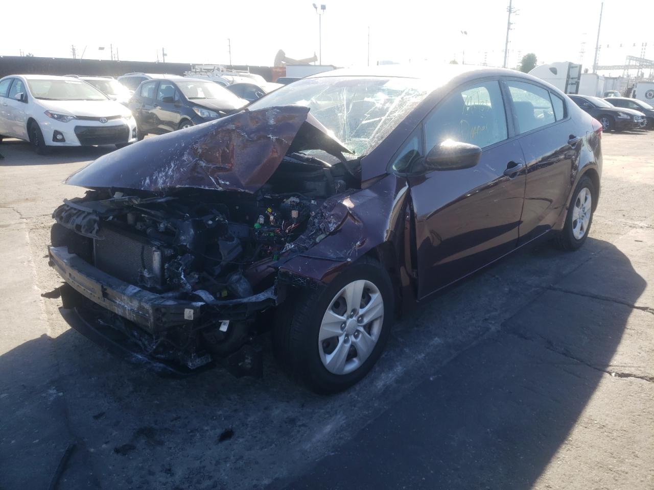 Photo 2 from auction – 2017 KIA FORTE LX with VIN 3KPFK4A73HE048294