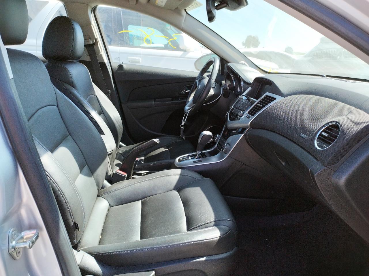 Photo 5 from auction – 2012 CHEVROLET CRUZE with VIN 1G1PH5SC9C7331840