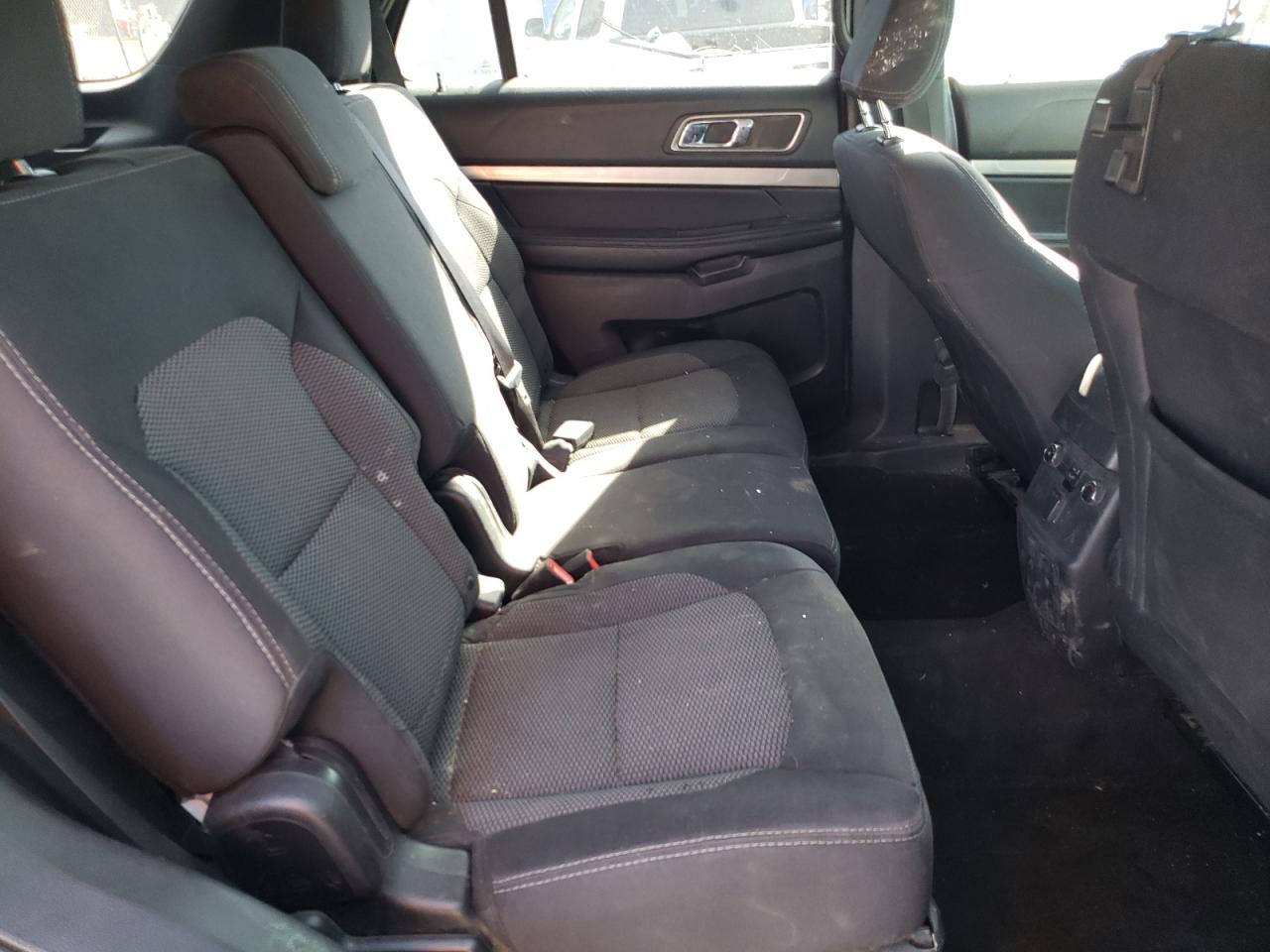 Photo 6 from auction – 2018 FORD EXPLORER X with VIN 1FM5K8D87JGB56121