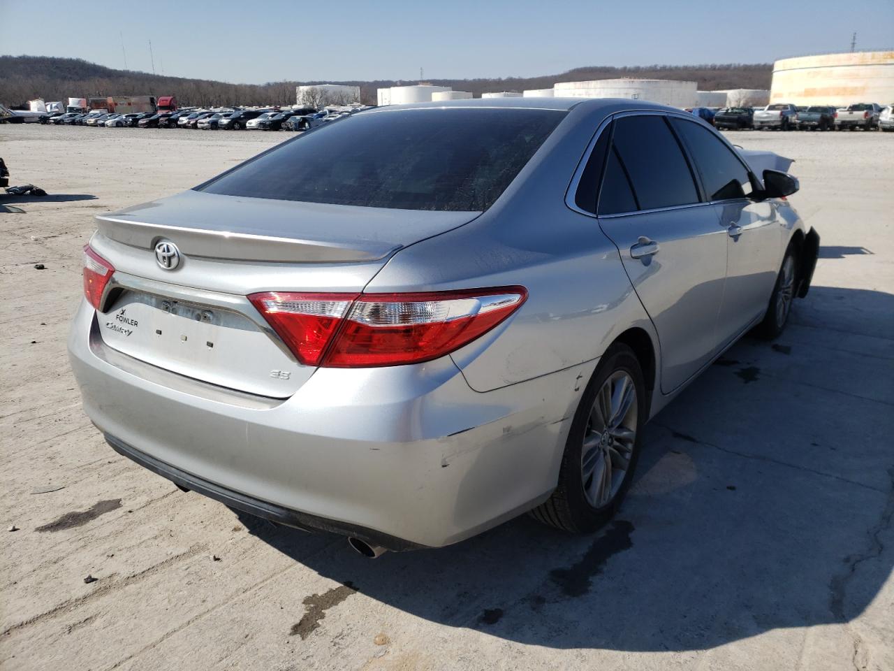 Photo 4 from auction – 2016 TOYOTA CAMRY LE with VIN 4T1BF1FK1GU176897