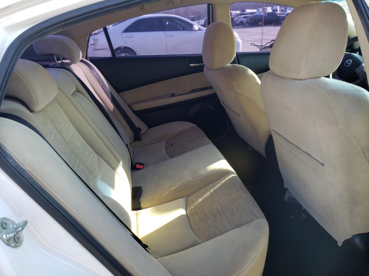 Photo 6 from auction – 2010 MAZDA 6 I with VIN 1YVHZ8BH9A5M39738