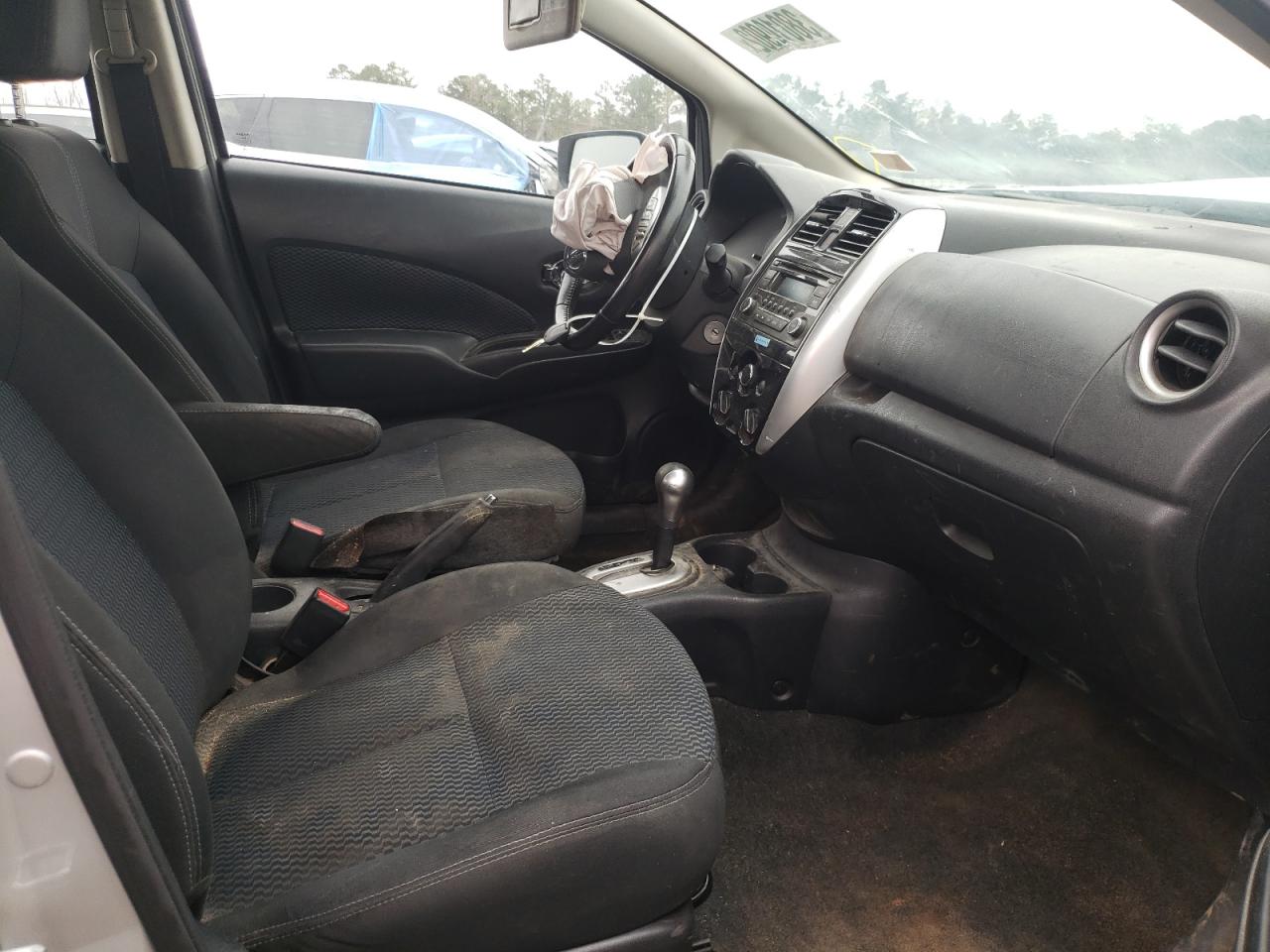 Photo 5 from auction – 2015 NISSAN VERSA NOTE with VIN 3N1CE2CPXFL356389