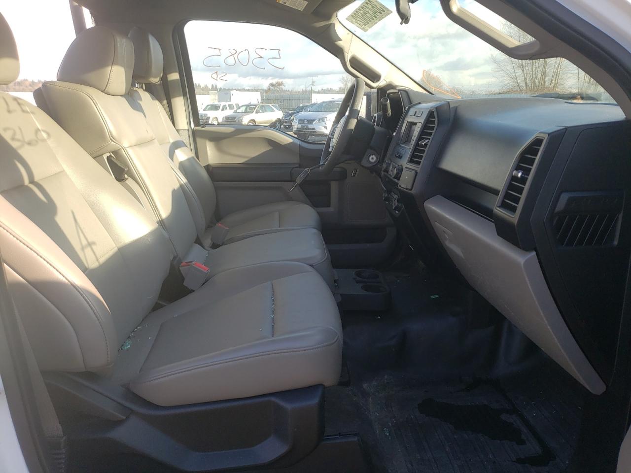 Photo 5 from auction – 2018 FORD F150 with VIN 1FTMF1CB5JKF94769