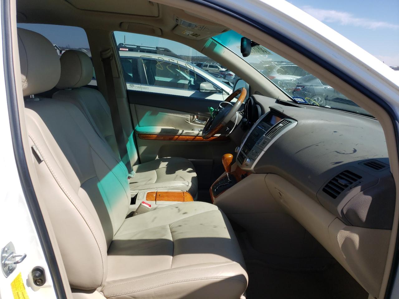 Photo 5 from auction – 2005 LEXUS RX 330 with VIN 2T2GA31U85C025669