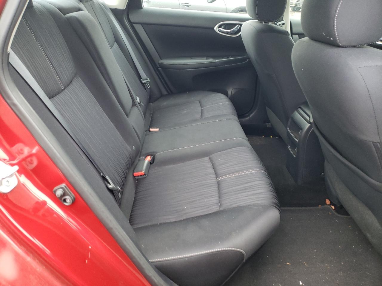 Photo 6 from auction – 2016 NISSAN SENTRA S with VIN 3N1AB7AP0GL658047