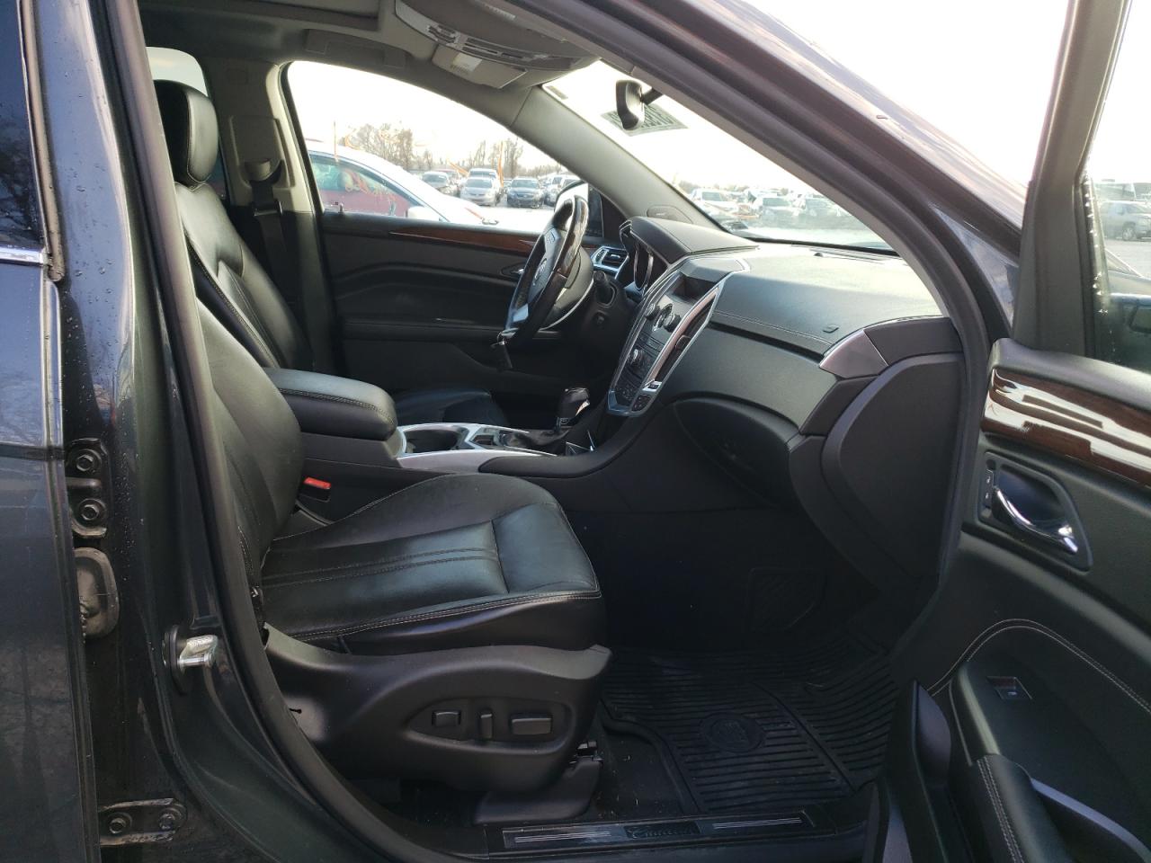 Photo 5 from auction – 2012 CADILLAC SRX PREMIU with VIN 3GYFNFE35CS625129