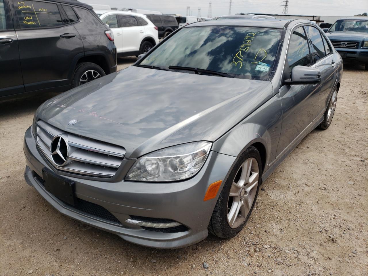 Photo 2 from auction – 2011 MERCEDES-BENZ C 300 with VIN WDDGF5EB1BF633441
