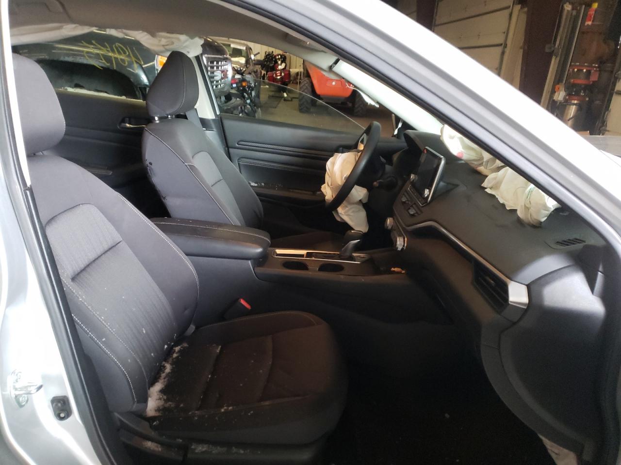 Photo 5 from auction – 2020 NISSAN ALTIMA S with VIN 1N4BL4BV2LC213430