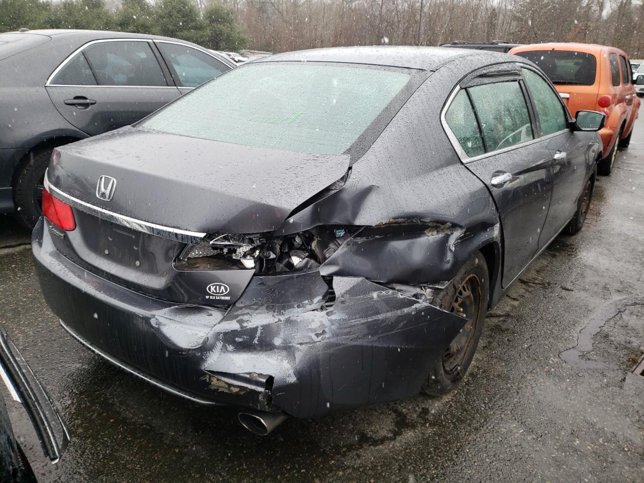 Photo 4 from auction – 2015 HONDA ACCORD LX with VIN 1HGCR2F32FA136120