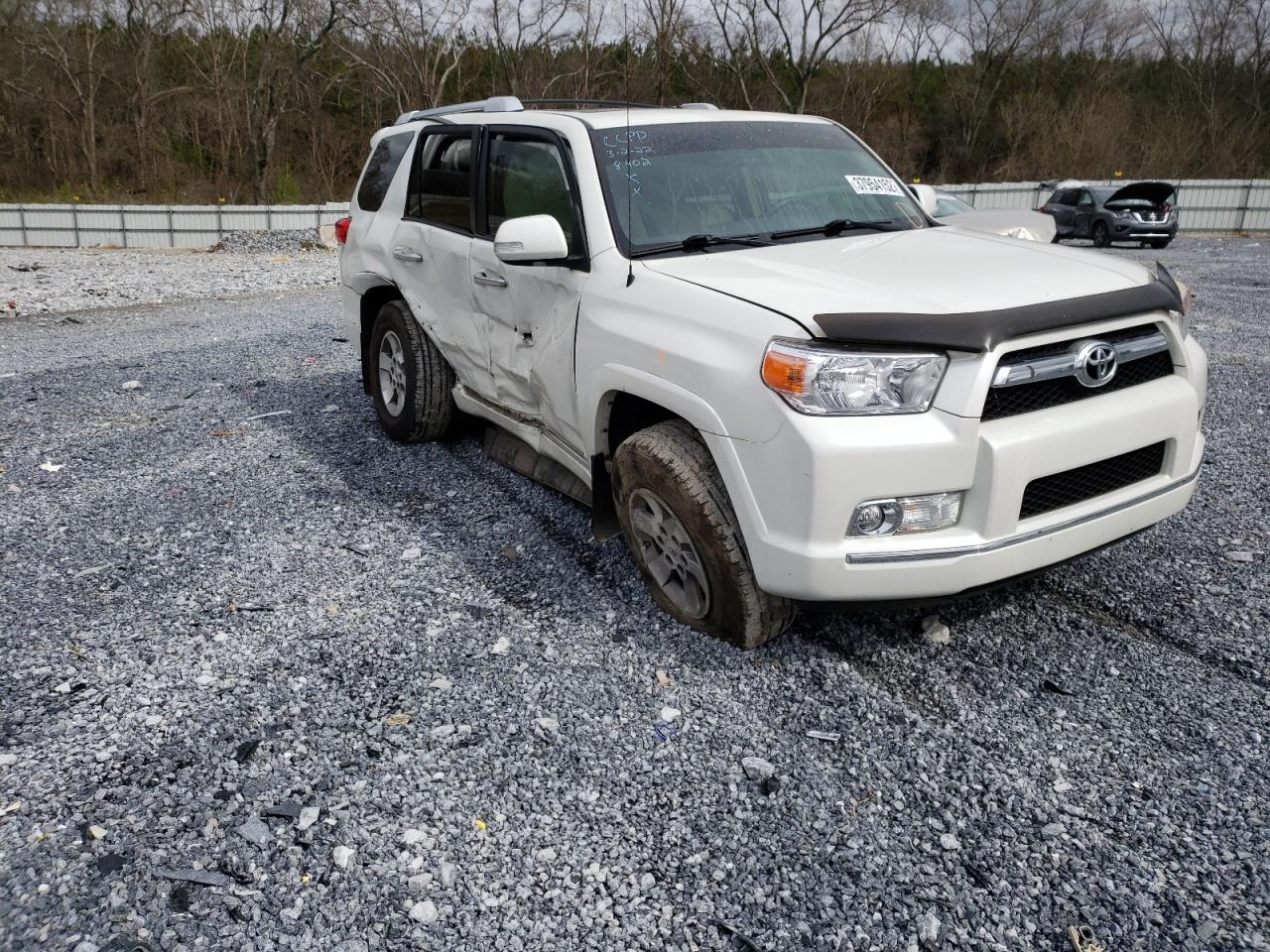TOYOTA 4RUNNER SR 2012 with VIN JTEZU5JR9C5038402 - Photo from auction