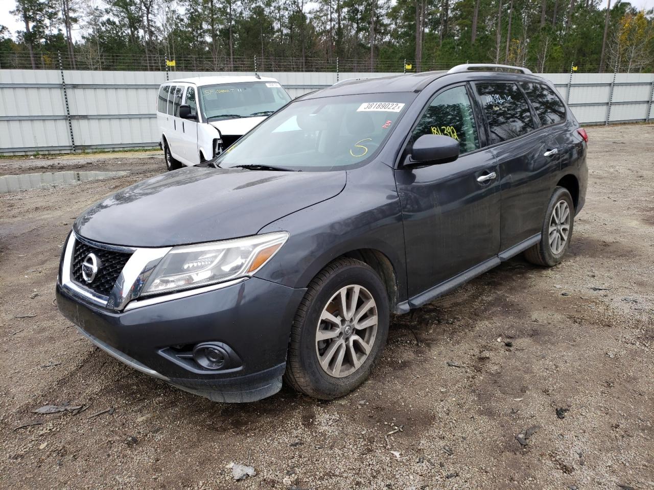 Photo 2 from auction – 2014 NISSAN PATHFINDER with VIN 5N1AR2MN8EC633293