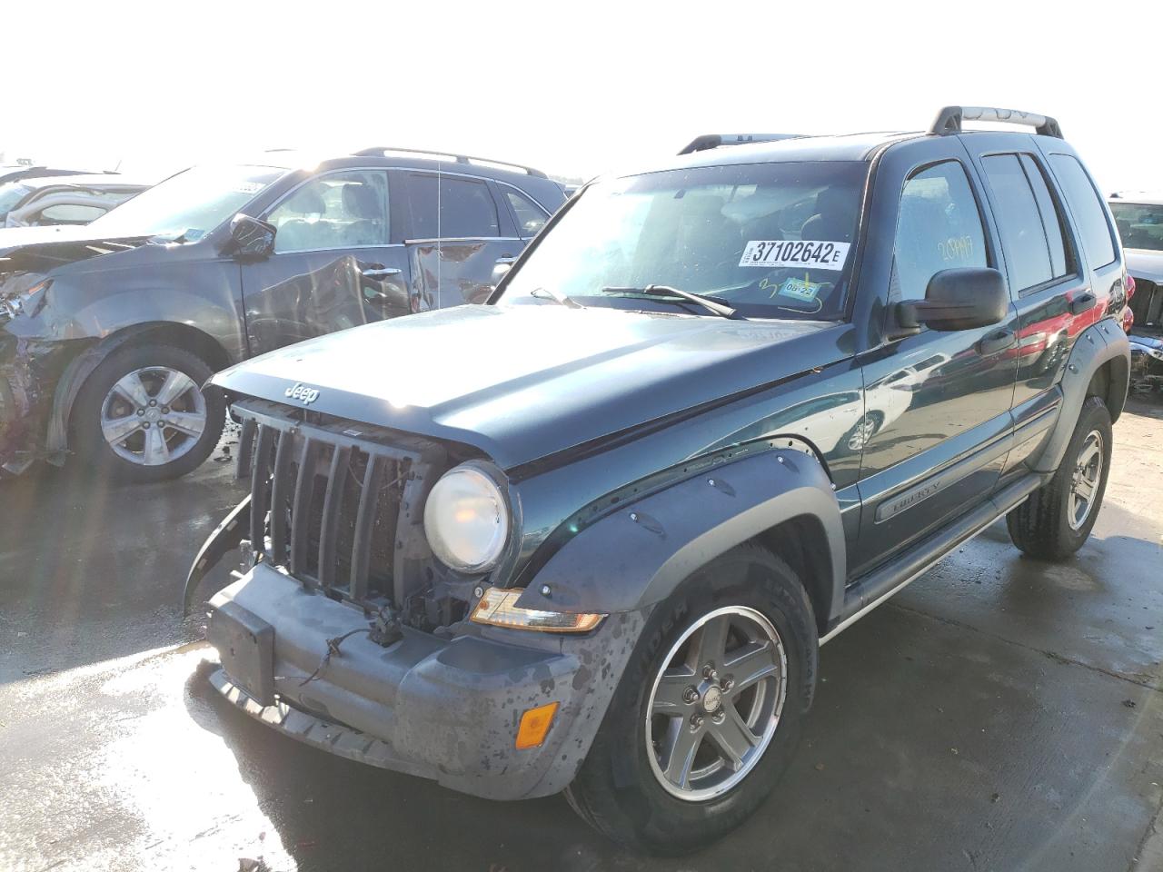 Photo 2 from auction – 2005 JEEP LIBERTY RE with VIN 1J4GK38K55W577329