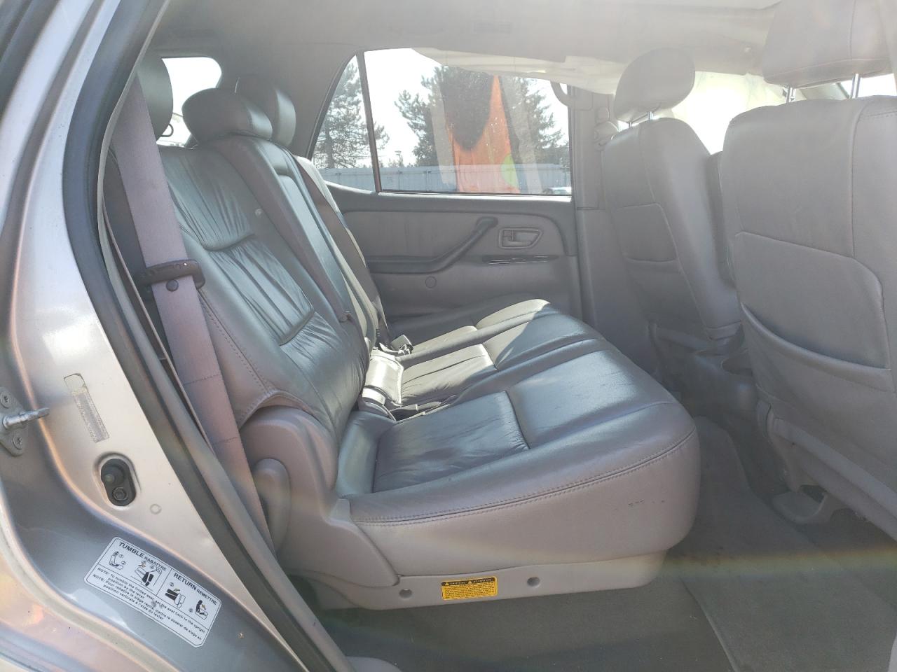 Photo 6 from auction – 2002 TOYOTA SEQUOIA LI with VIN 5TDBT48A72S085441