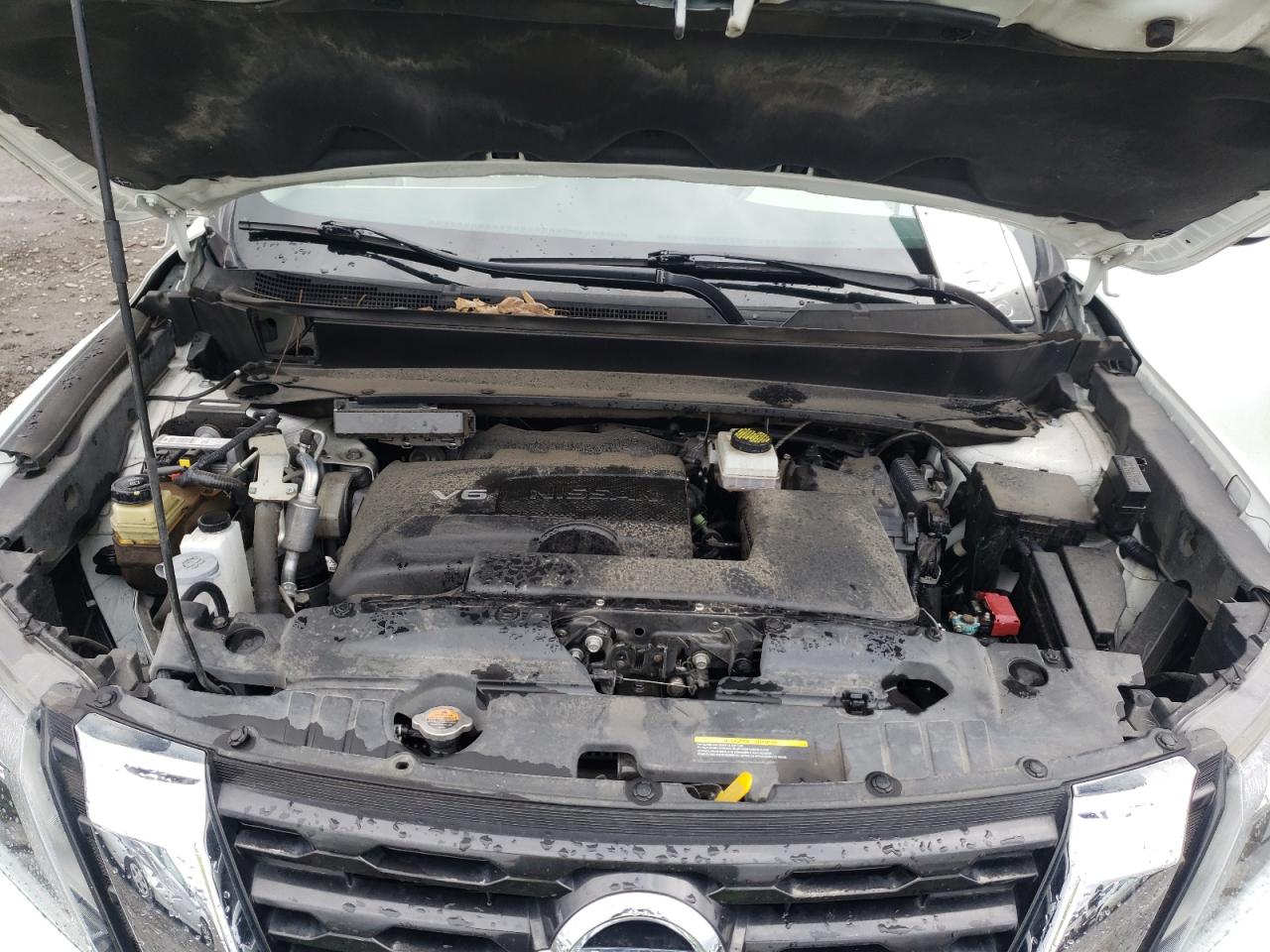 Photo 7 from auction – 2017 NISSAN PATHFINDER with VIN 5N1DR2MM0HC686076
