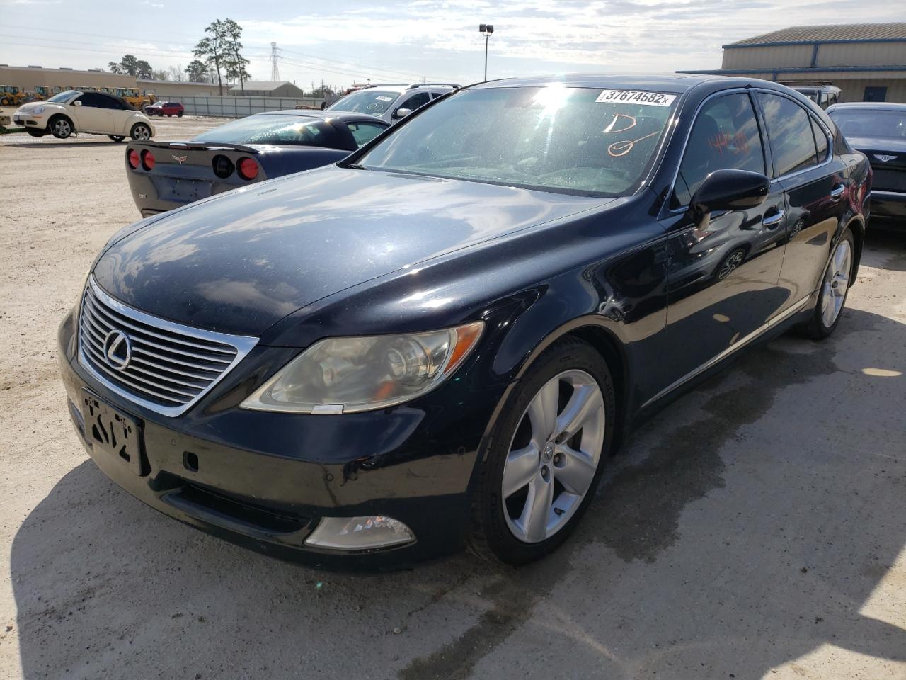 Photo 2 from auction – 2008 LEXUS LS 460 with VIN JTHBL46F285081146