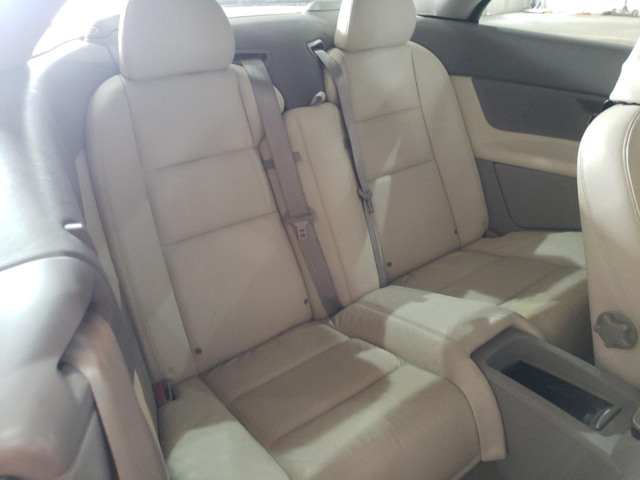 Photo 6 from auction – 2010 VOLVO C70 T5 with VIN YV1672MC5AJ090841