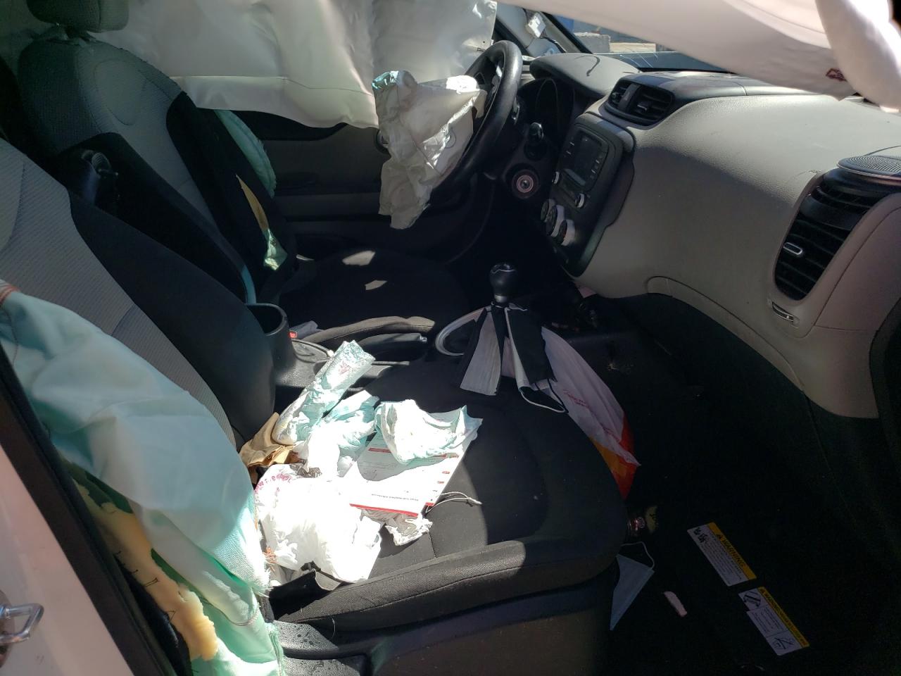 Photo 5 from auction – 2017 KIA SOUL with VIN KNDJN2A29H7470533