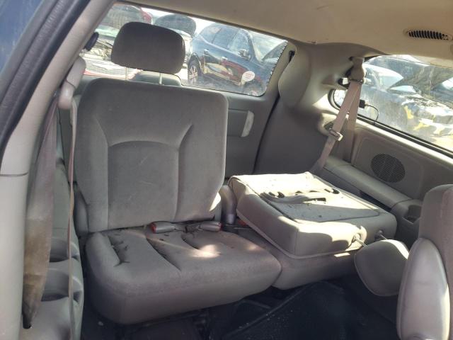 Photo 9 from auction – 2001 CHRYSLER TOWN & COU with VIN 2C8GP74L51R294797