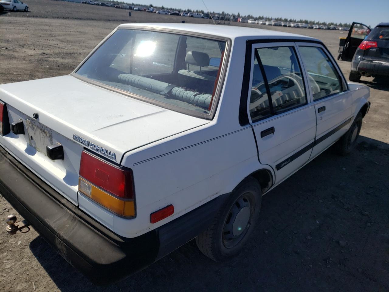 Photo 4 from auction – 1985 TOYOTA COROLLA DL with VIN JT2AE82E9F3200145