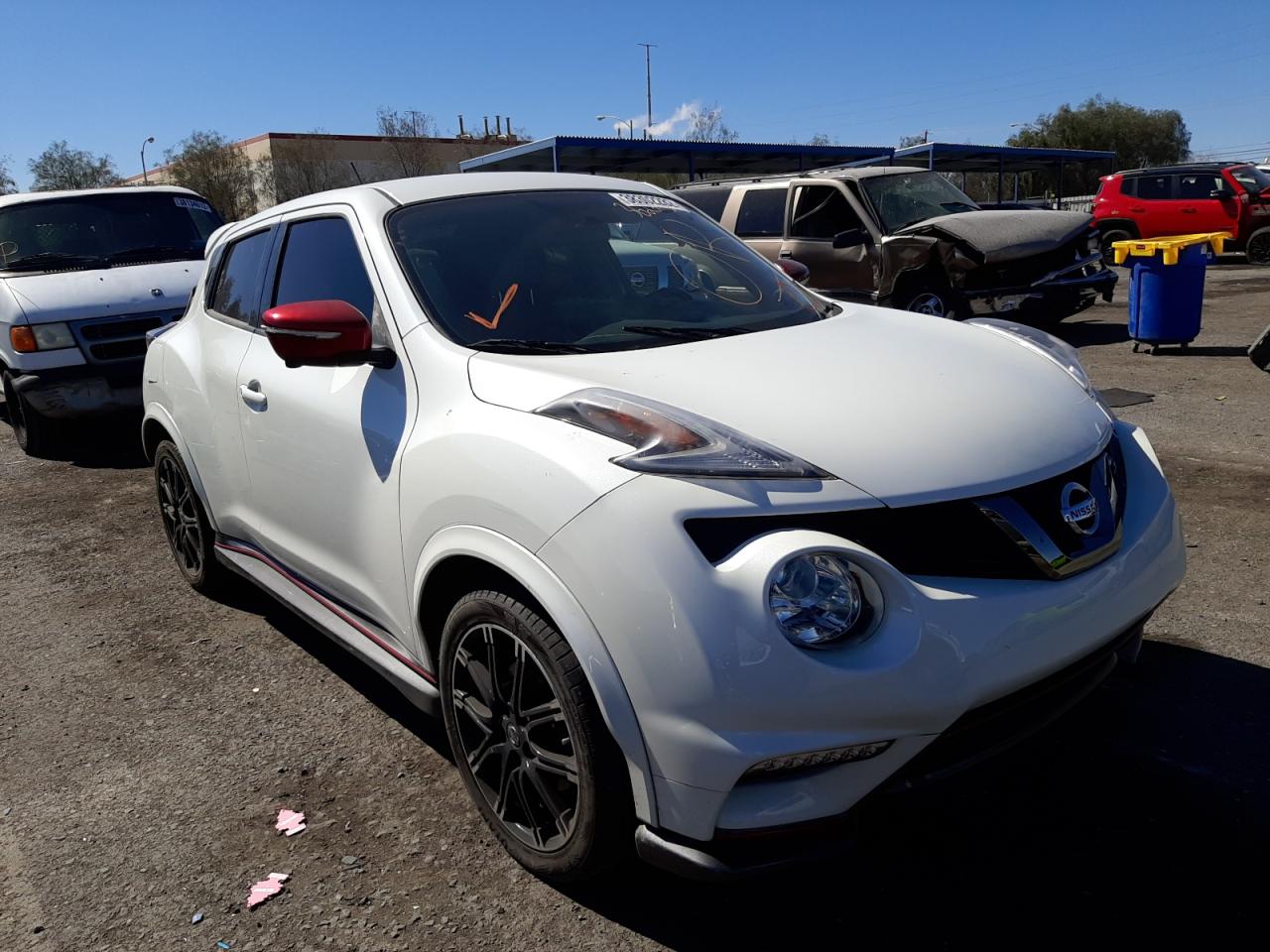 NISSAN JUKE S 2015 with VIN JN8AF5MV5FT561750 - Photo from auction