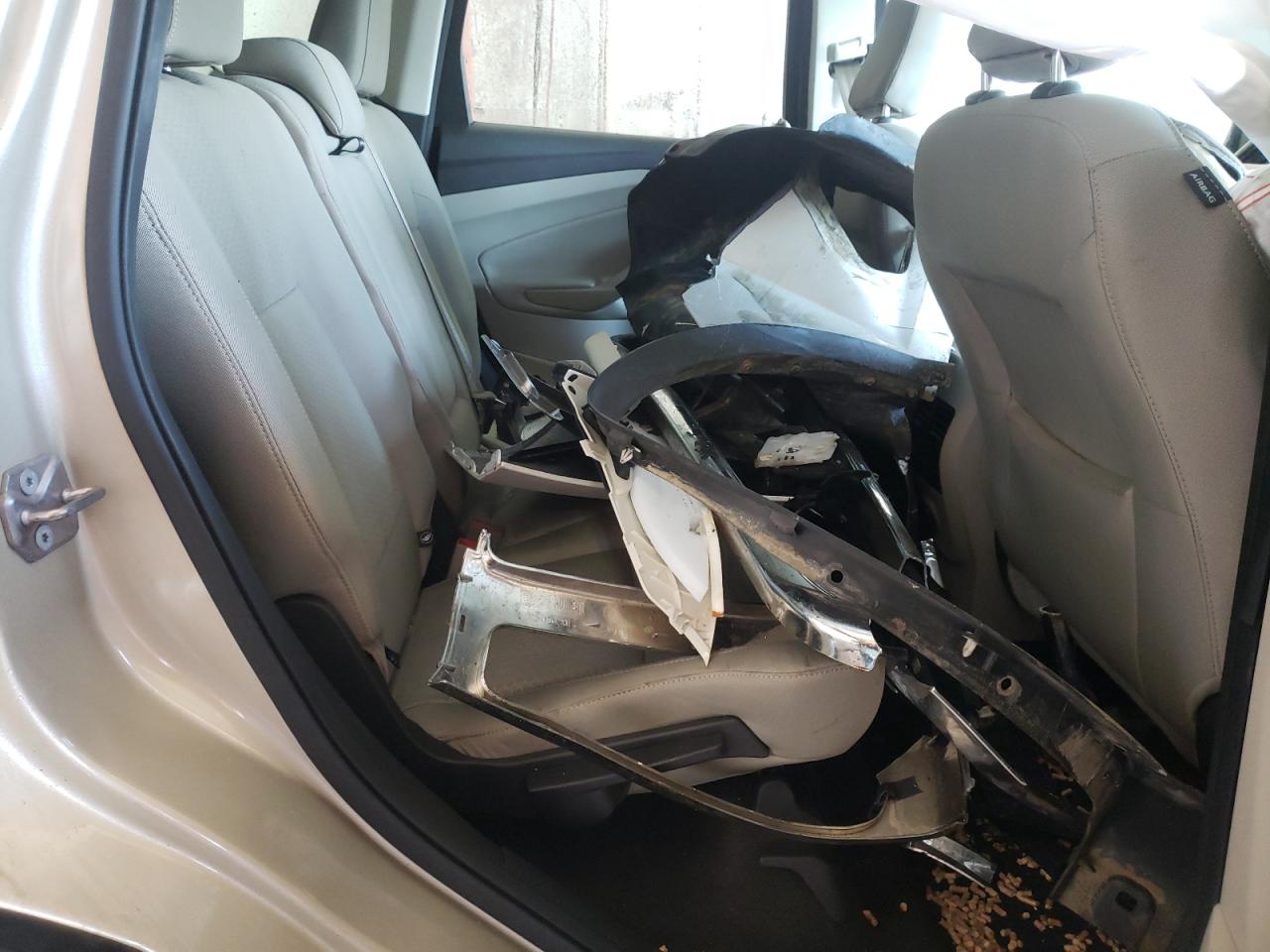 Photo 6 from auction – 2018 FORD ESCAPE SE with VIN 1FMCU9GD4JUA96719