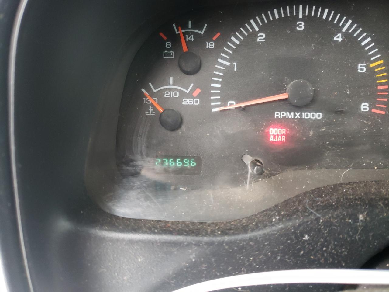 Photo 8 from auction – 2000 DODGE DURANGO with VIN 1B4HS28Z4YF178088