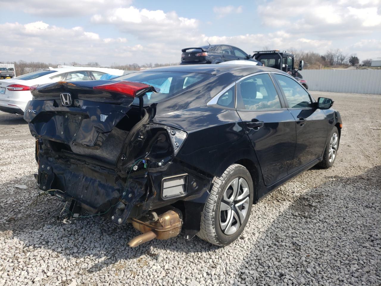 Photo 4 from auction – 2016 HONDA CIVIC LX with VIN 19XFC2F59GE080187