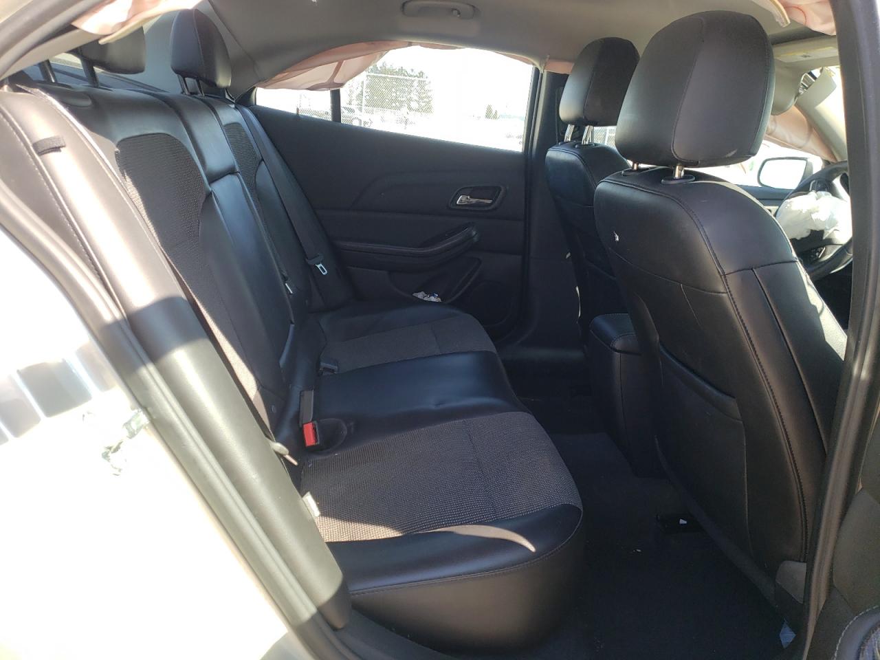 Photo 6 from auction – 2016 CHEVROLET MALIBU LIM with VIN 1G11C5SAXGF143990