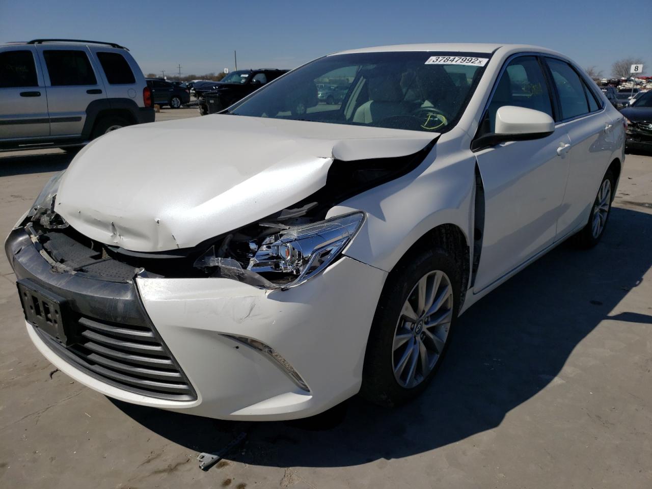 Photo 2 from auction – 2015 TOYOTA CAMRY LE with VIN 4T1BF1FK4FU101075