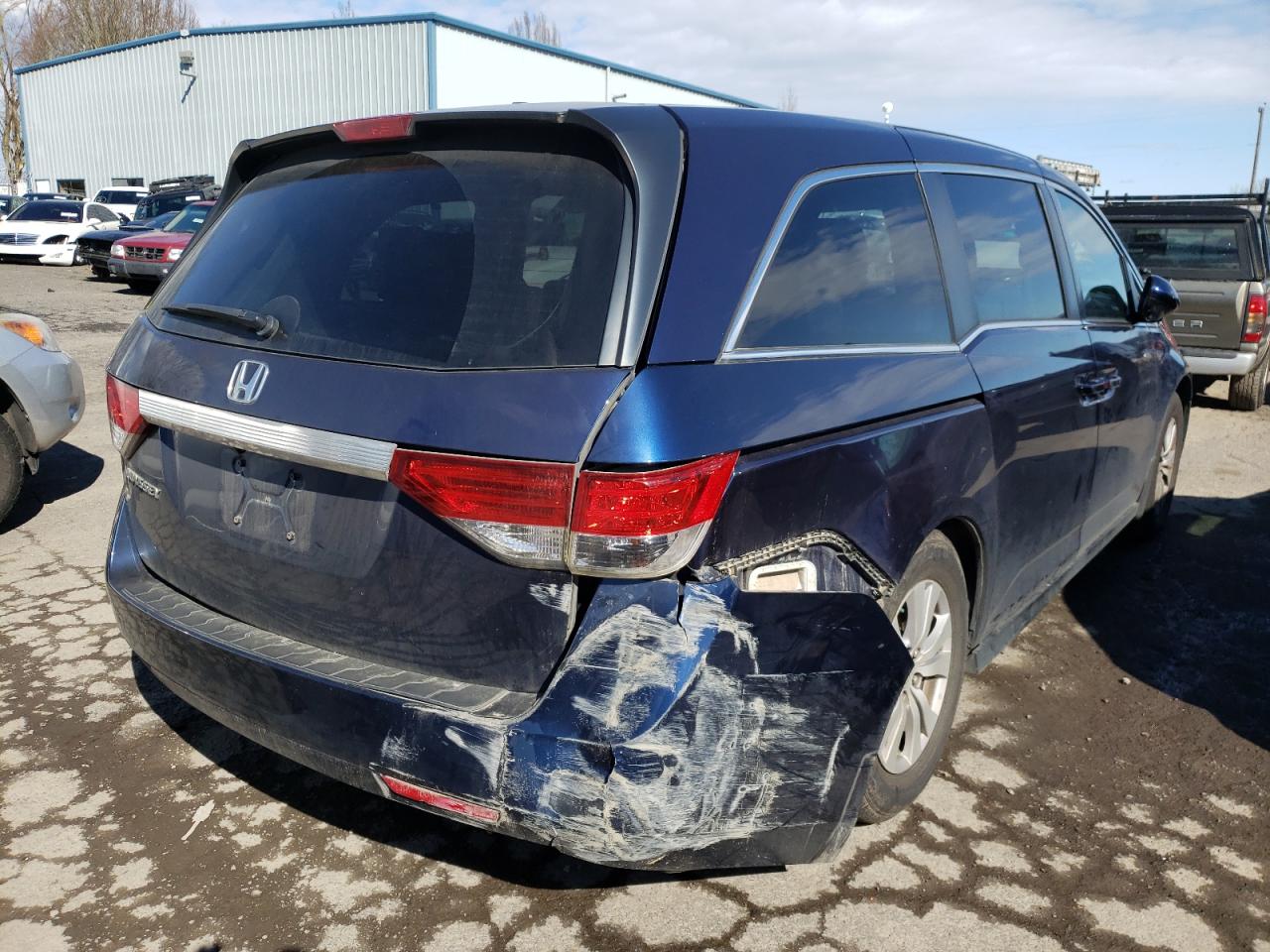 Photo 4 from auction – 2015 HONDA ODYSSEY EX with VIN 5FNRL5H65FB090180