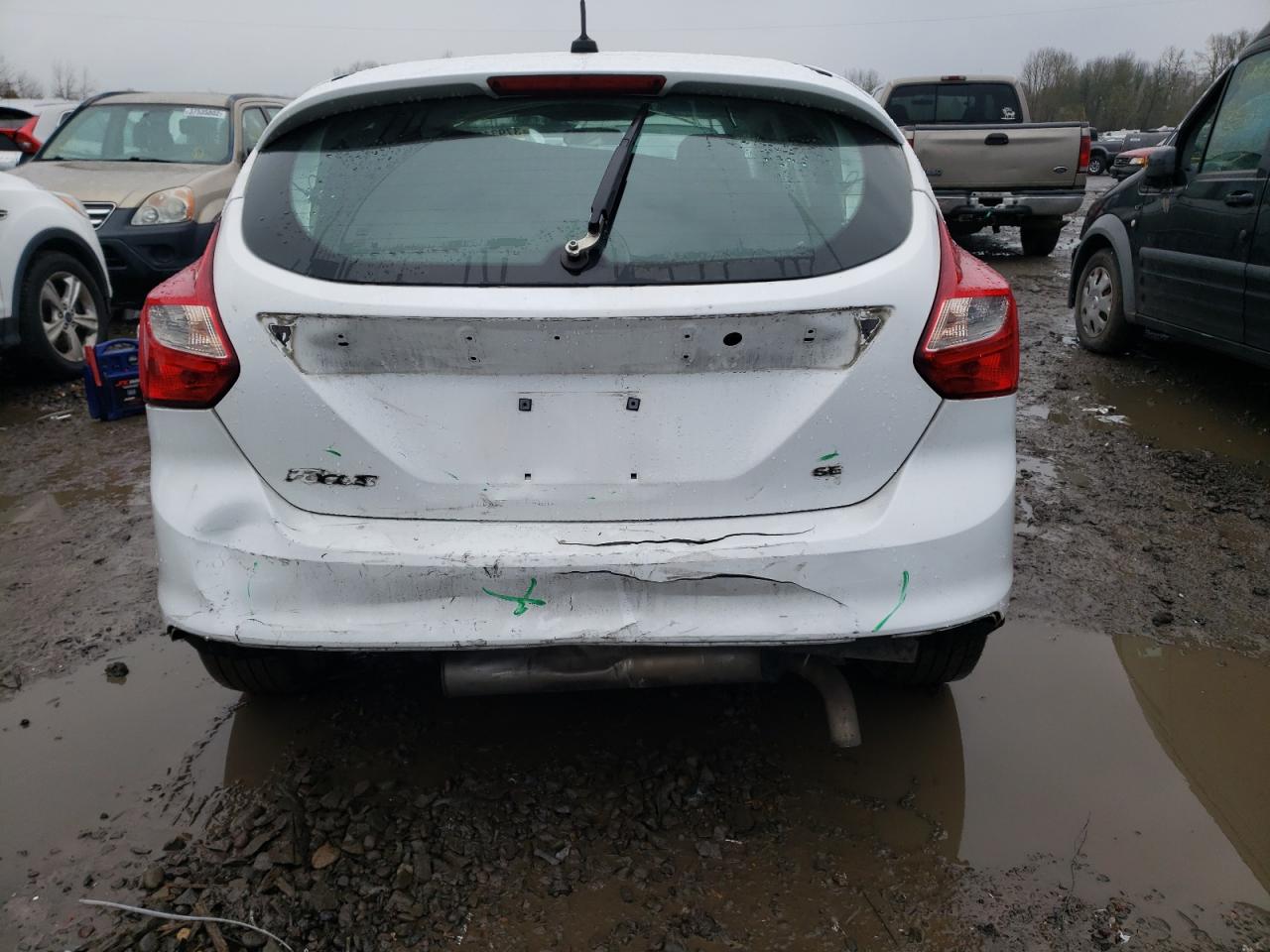 Photo 9 from auction – 2013 FORD FOCUS SE with VIN 1FADP3K20DL251978