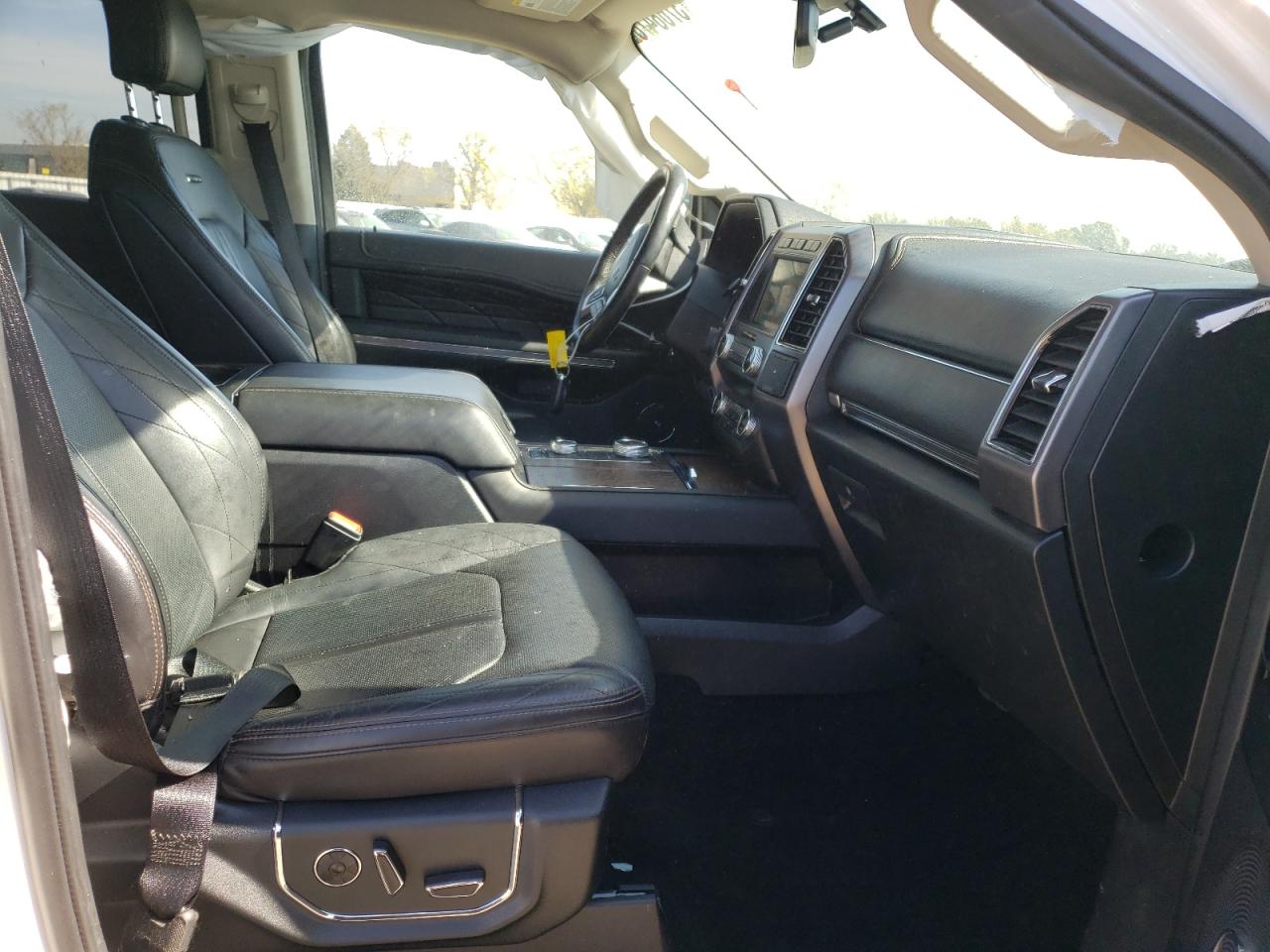 Photo 5 from auction – 2019 FORD EXPEDITION with VIN 1FMJU1MT1KEA74595