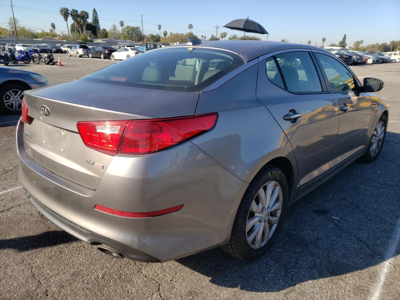 Photo 4 from auction – 2015 KIA OPTIMA EX with VIN 5XXGN4A72FG510960