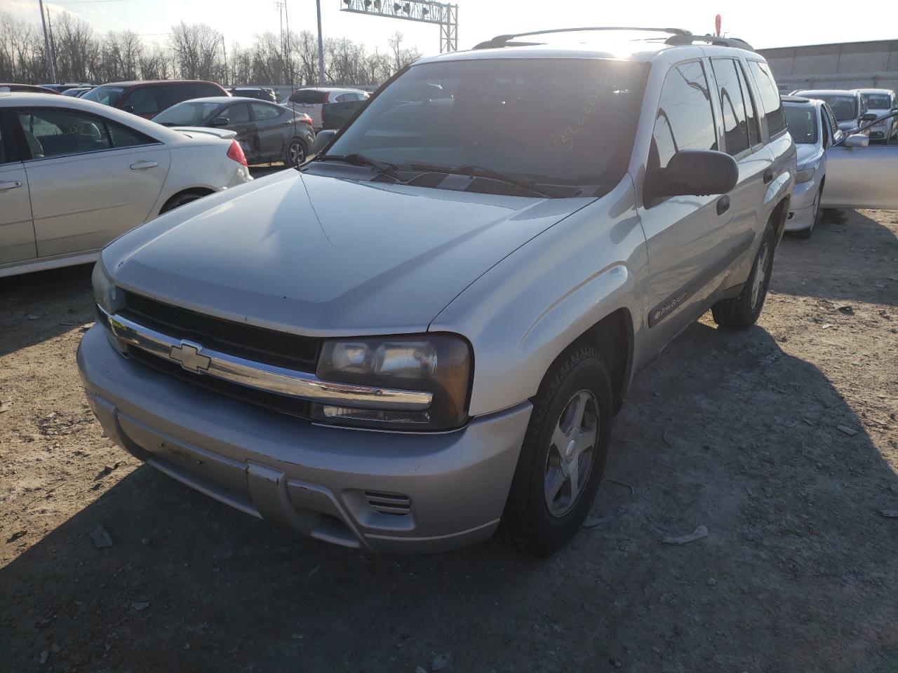 Photo 2 from auction – 2004 CHEVROLET TRAILBLAZE with VIN 1GNDT13S842124773