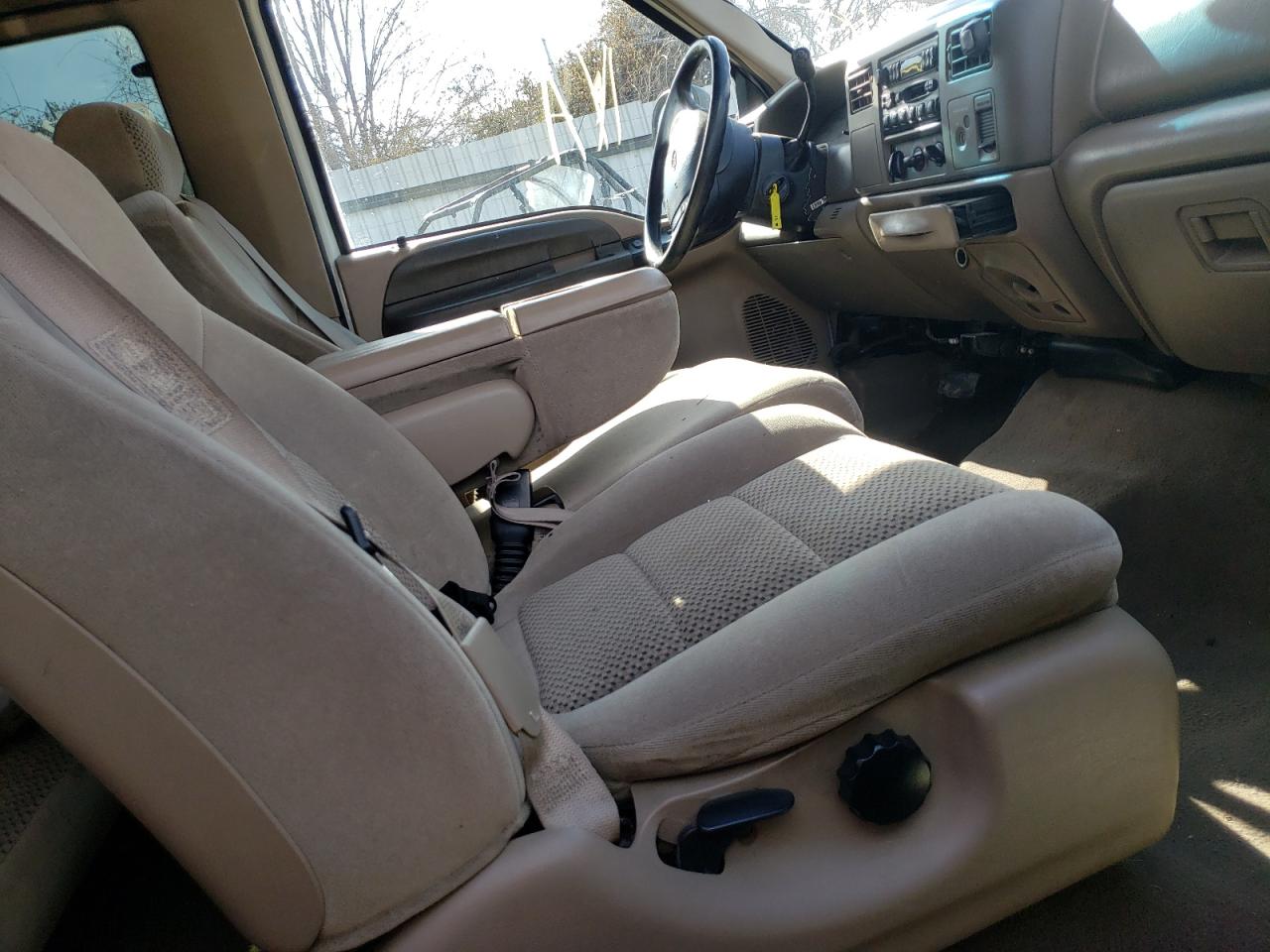 Photo 5 from auction – 2001 FORD F250 SUPER with VIN 1FTNX20F01EC57309