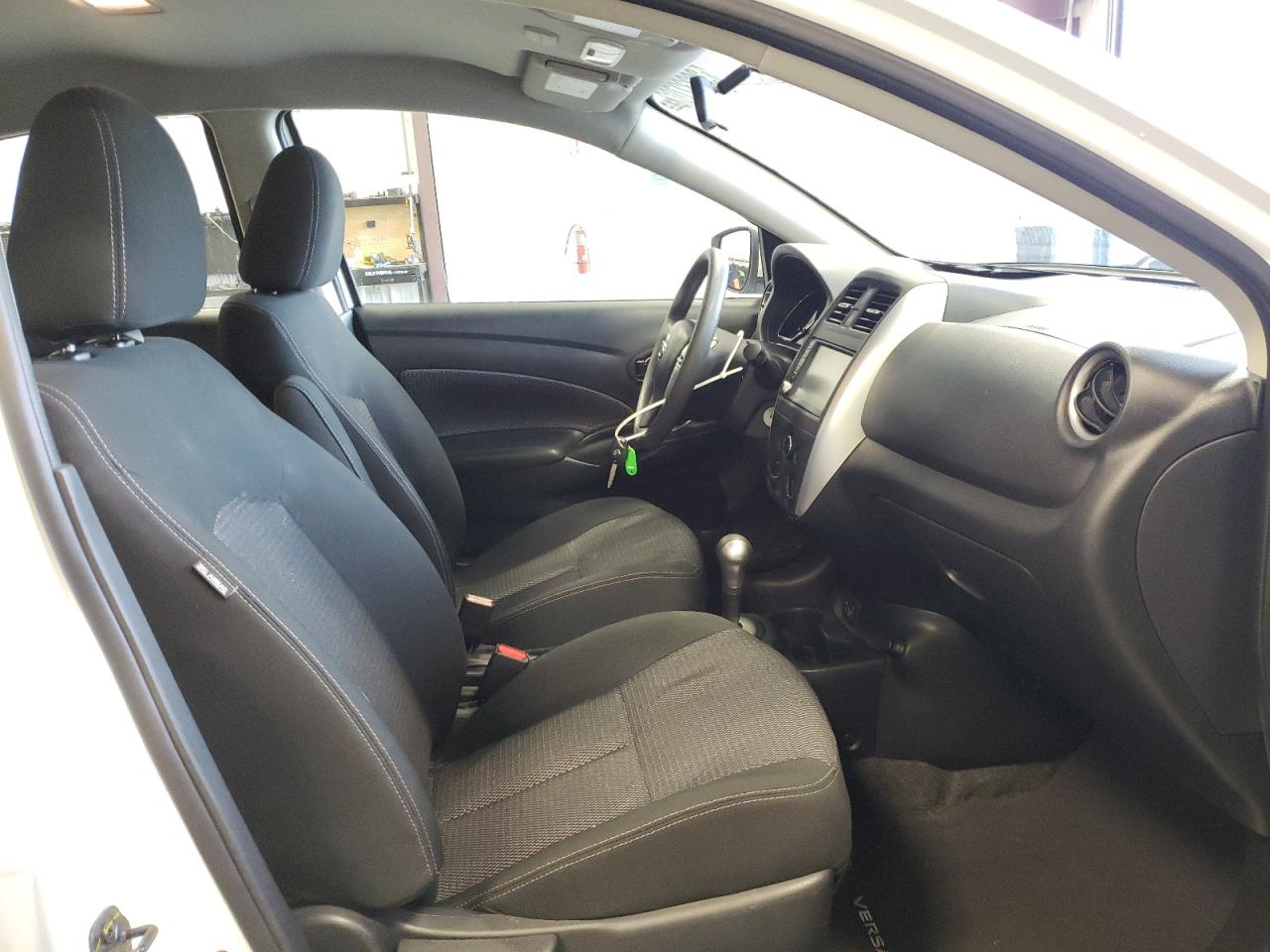 Photo 5 from auction – 2018 NISSAN VERSA S with VIN 3N1CN7AP7JL883637