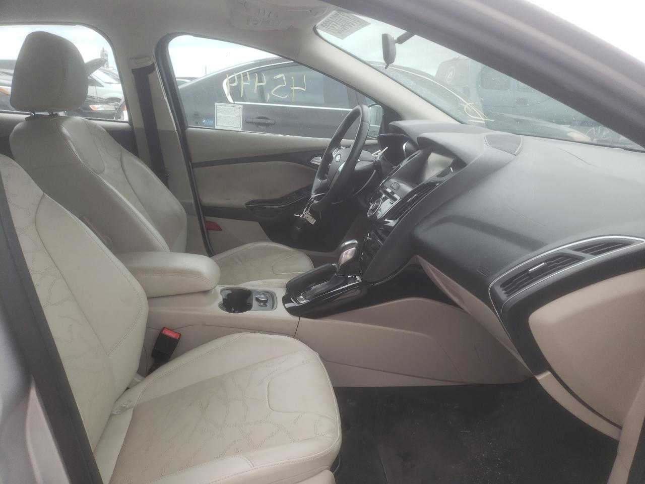 صورة رقم 5 من المزاد - 2014 FORD FOCUS BEV مع VIN 1FADP3R42EL375369