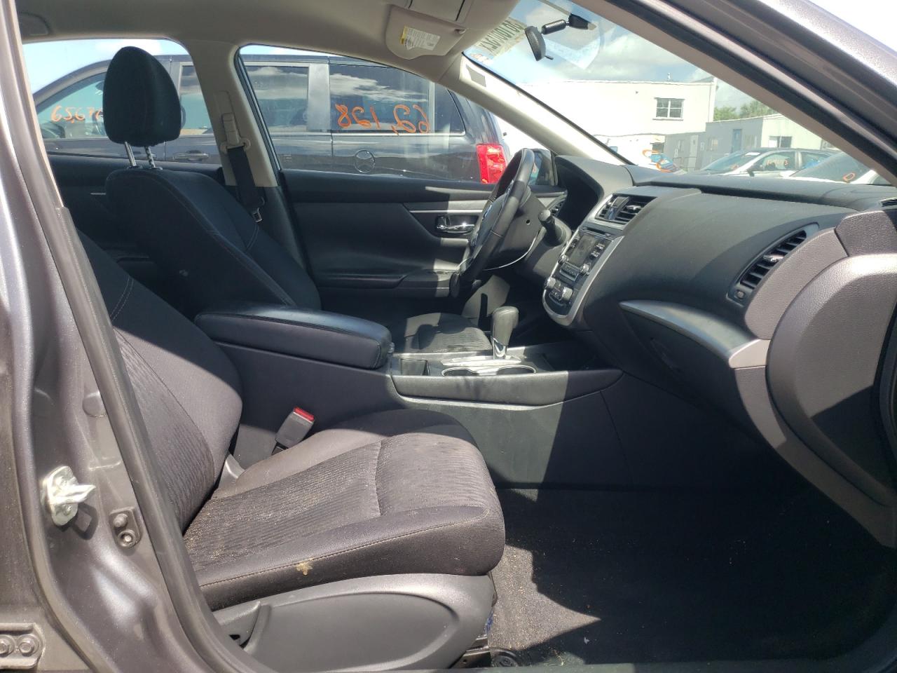 Photo 5 from auction – 2017 NISSAN ALTIMA 2.5 with VIN 1N4AL3AP0HC292936