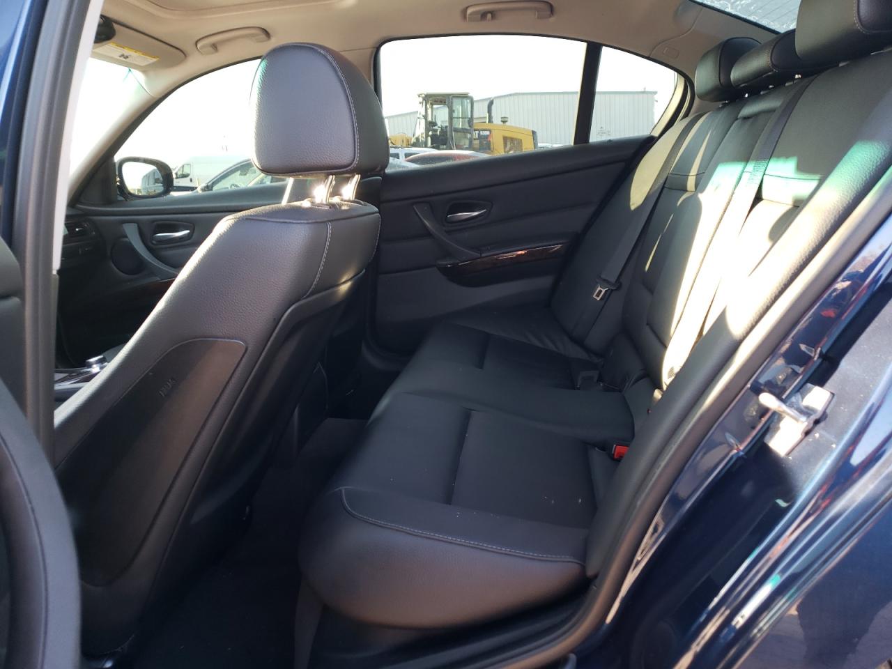 Photo 6 from auction – 2011 BMW 335 XI with VIN WBAPL5C59BA920584